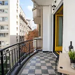 Bright Studio With Cismigiu Park View