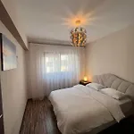Aparthotel Brown