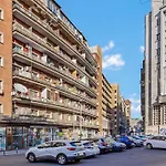 Central Penthouse Studio With Bbq & Jacuzzi