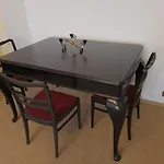 Merchantee Apartment Obor