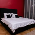Color Aparments Coposu Blv