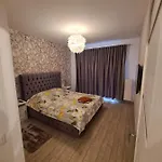 Ranga Apartments-Family