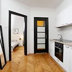 Lovely Apartment With 2 Bedrooms