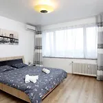 Cozy Apartment With A View