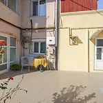 Stone Gate Apartment #3