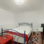 Stone Gate Apartment #3