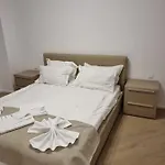 Cortina Academy - Ana\'S Apartments