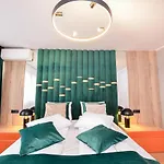 Stardust Apartment - Cismigiu Gardens