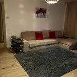 Beautiful Greenfield Apartment