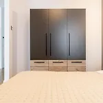 Luxuria Toff Dominium Apartments