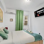 Central Studio Emerald
