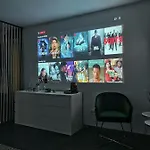 3 Rooms Cinema Garden Parking House