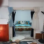 Otto Nu Primesc Santieristi Si Petrecareti Anuntati Ma Cu Doua Ore Inainte Sa Fac Focul
