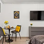 Brand New Studio - Old Town