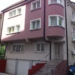 Andreea\'S Apartments-Old Town