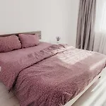 Apartament 2 Camere, Decomandat, In Zona Centrala