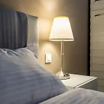 Modern - Central Apartment