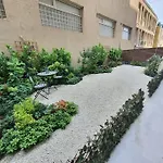 Sector 1 Garden Boutique Apartment