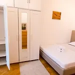 Cozy And Convenient 1Br Apartment Near Bucharest\'S Best Attractions