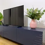 Central Cozy Apartment North Railway St - 4 Min Walk