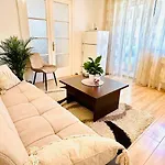 Cozy 1Br Apartment•Central•Quiet
