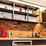 Urban Retreat: Industrial Chic 1Br Ap - Heart Of Bucharest