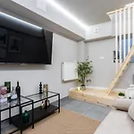 Four Bedroom Apartment, Old Town Bucharest