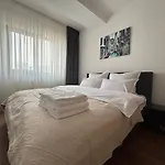 Regie Sunset Apartment