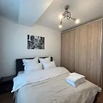 Regie Sunset Apartment