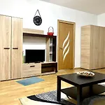 Sky Modern 1 Bedroom Apt W Free Parking