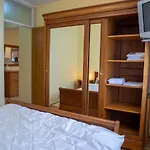 Oak Apartment - Piata Victoriei