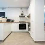 Blue Design Apartament In Magheru