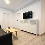 Blue Design Apartament In Magheru