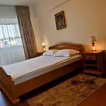 L\'Imerald Ultra-Central Apartment-Artesian Fountains View