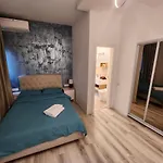 Rosetti Gold Grand Apartments
