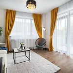 Wanderlust Central Apt W Big Terrace