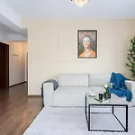 Wanderlust Central Apt W Big Terrace