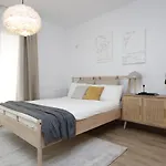Tranquil Studio Oasis With Chic Decor