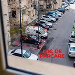 Comfy Apartment With Private Parking And Netflix