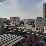 Stylish, Modern 2 Rooms Flat With River View, Near Presidential Palace