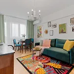 1Bdr Apartment Perla 225