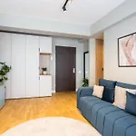 Bright 1Br Flat - New Midtown Building + Terrace