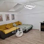 25 Luxury Apartament