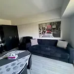 Dominic Studio