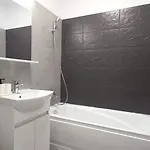 Modern 1Br Apartment With Wifi, Parking And Self Check In