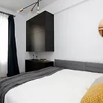 Central Residence Apartment 927