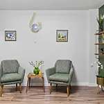 Cozy By Art City