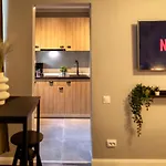 Charming Studio With Parking - The Perfect Getaway