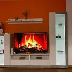 Crisshome1