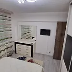 Mihaela Apartment